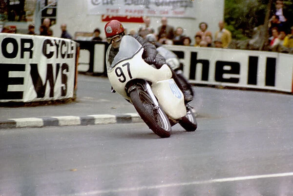 Kevin Cowley (Norton) 1968 Junior Manx Grand Prix