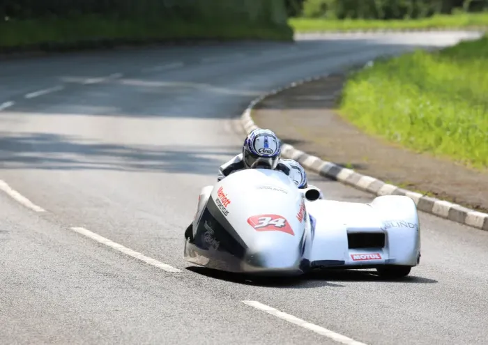 Framed Print : Kevin Thornton & David Hainsworth (Suzuki) 2019 Sidecar TT Framed Print : Kevin Thornton & David Hainsworth (Suzuki) 2019 Sidecar TT