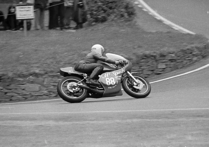 Framed Print : Kevin Wilson Yamaha 1981 Lightweight Manx Grand Prix Framed Print : Kevin Wilson Yamaha 1981 Lightweight Manx Grand Prix