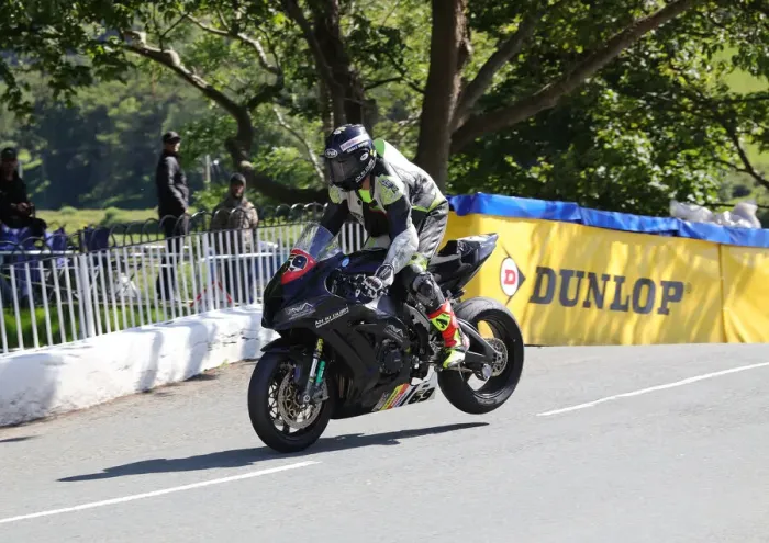 Framed Print : Kiwi Chris Haldane (BMW) on Ballaugh Bridge 2019 Superstock TT Framed Print : Kiwi Chris Haldane (BMW) on Ballaugh Bridge 2019 Superstock TT