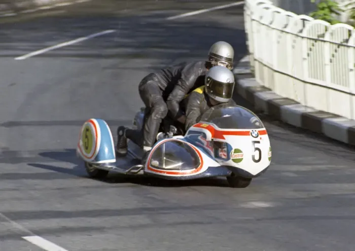 Framed Print : Klaus Enders & Ralf Englehardt (BMW) 1973 750 Sidecar TT