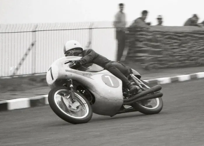 Framed Print : Kunimitsu Takahashi (Honda) 1961 Lightweight TT Framed Print : Kunimitsu Takahashi (Honda) 1961 Lightweight TT