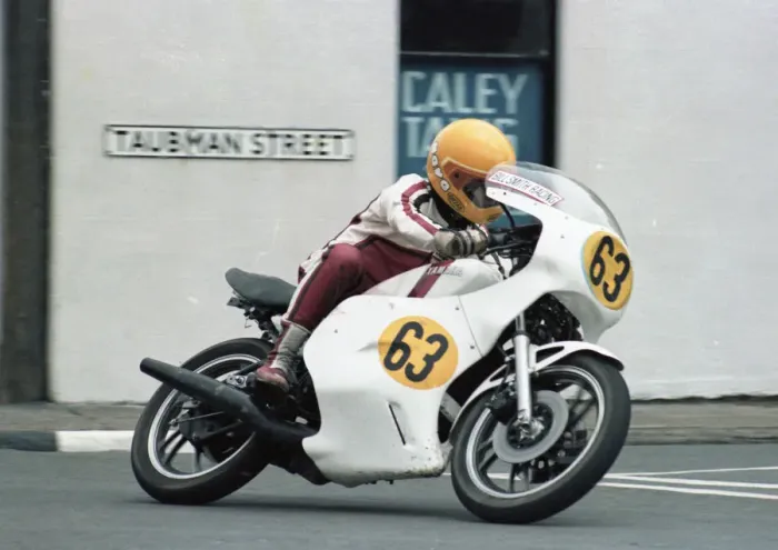 Framed Print : Kwong King Wong (Yamaha) 1981 Senior TT Framed Print : Kwong King Wong (Yamaha) 1981 Senior TT