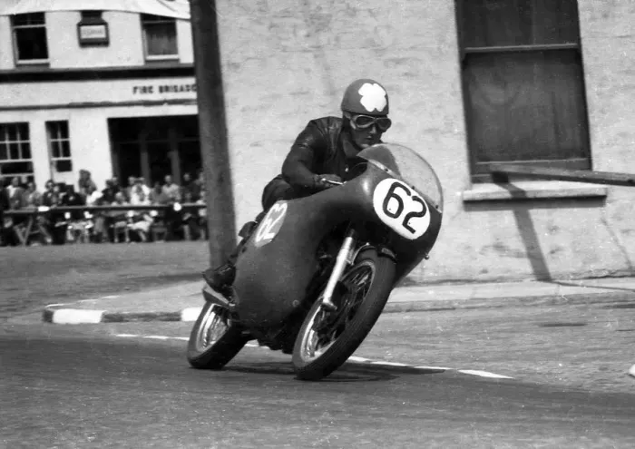 Framed Print : Ladi Richter (Norton) 1960 Junior TT Framed Print : Ladi Richter (Norton) 1960 Junior TT