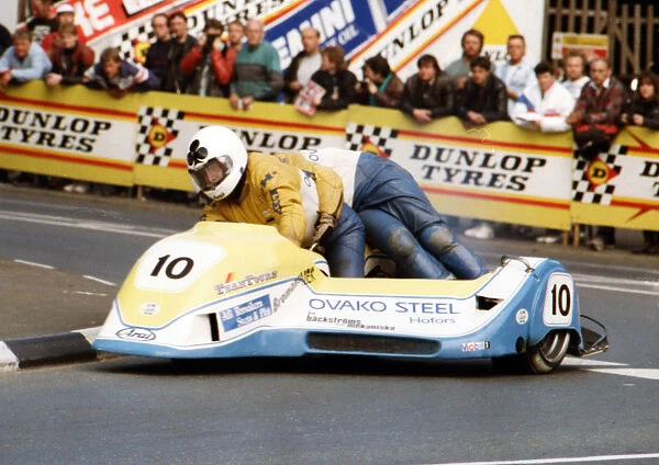 Lars Schwartz & Leif Gustavsson (Ireson Yamaha) 1989 Sidecar TT