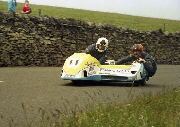 Lars Schwartz & Leif Gustavsson (LGMY Ireson) 1987 Sidecar TT
