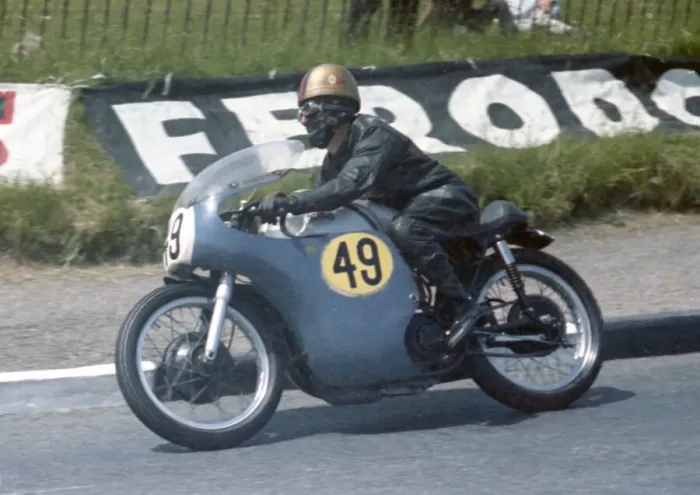 Framed Print : Lawrence Povey (Norton) 1967 Senior TT Framed Print : Lawrence Povey (Norton) 1967 Senior TT