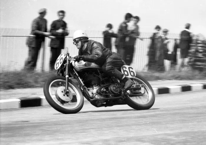 Framed Print : Lawrence Povey (Povey BSA) 1960 Senior TT Framed Print : Lawrence Povey (Povey BSA) 1960 Senior TT