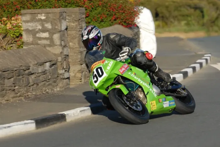 Framed Print : Lee Darbyshire (Kawasaki) 2011 Southern 100