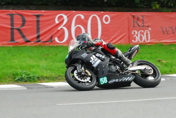 Framed Print : Lee Hembury (Kawasaki) 2017 Lightweight TT