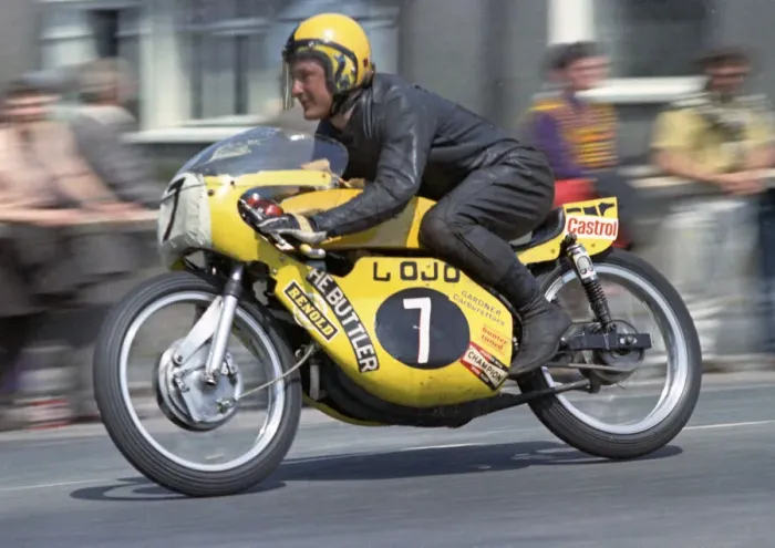 Framed Print : Leigh Notman (Lojo Yamaha) 1973 Ultra Lightweight TT Framed Print : Leigh Notman (Lojo Yamaha) 1973 Ultra Lightweight TT