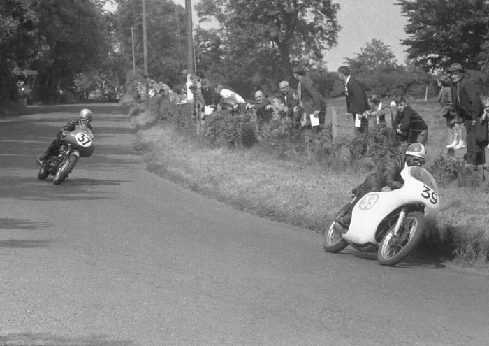 Framed Print : Len Ireland (Norton) and Alf McCall (BSA) 1959 Junior Ulster Grand Prix