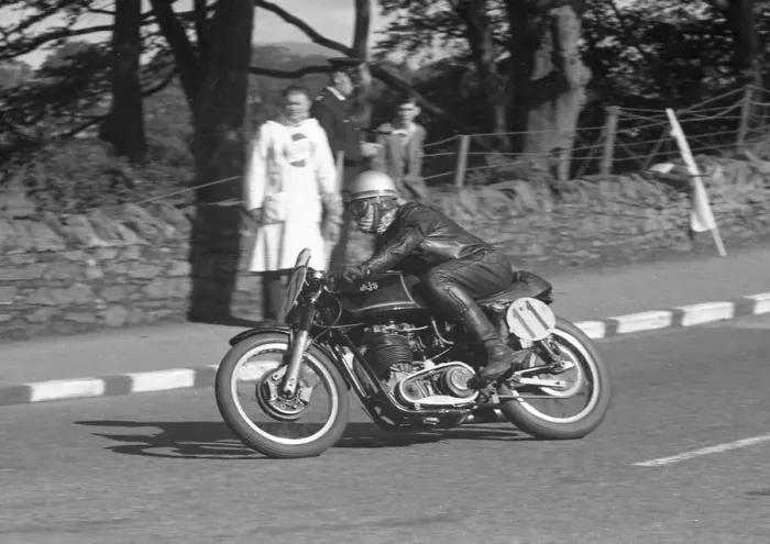 Framed Print : Len Lewis (AJS) 1958 Junior Manx Grand Prix Framed Print : Len Lewis (AJS) 1958 Junior Manx Grand Prix
