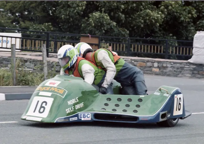 Framed Print : Lenny Pallister & Ian Marriner (Yamaha) 1991 Southern 100 Framed Print : Lenny Pallister & Ian Marriner (Yamaha) 1991 Southern 100
