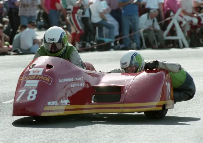 Framed Print : Lenny Pallister & Ian Marriner (Yamaha) 1993 Sidecar TT Framed Print : Lenny Pallister & Ian Marriner (Yamaha) 1993 Sidecar TT