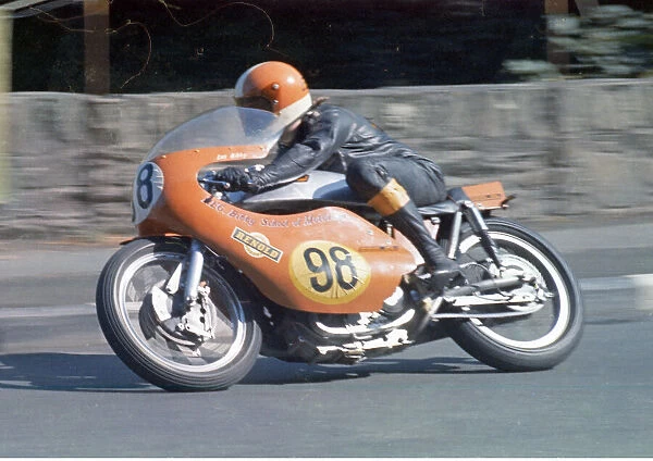 Les Bibby (Seeley) 1972 Senior Manx Grand Prix