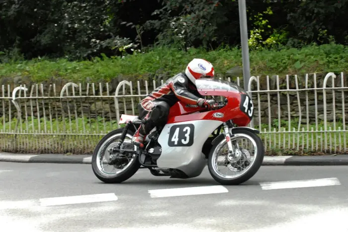Framed Print : Les Cross (Seeley) 2009 Classic TT Framed Print : Les Cross (Seeley) 2009 Classic TT