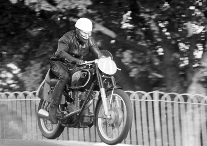 Framed Print : Les Graham (AJS) 1950 Junior TT Framed Print : Les Graham (AJS) 1950 Junior TT