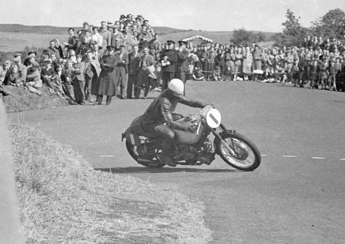 Framed Print : Les Graham (AJS) 1950 Senior Ulster Grand Prix Framed Print : Les Graham (AJS) 1950 Senior Ulster Grand Prix