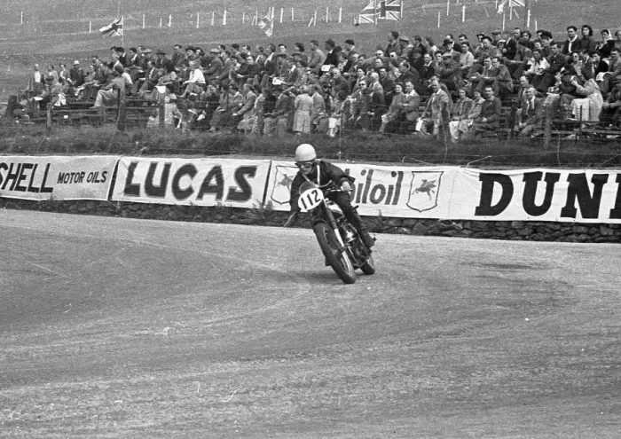 Framed Print : Les Higgins (Norton) 1951 Junior TT Framed Print : Les Higgins (Norton) 1951 Junior TT