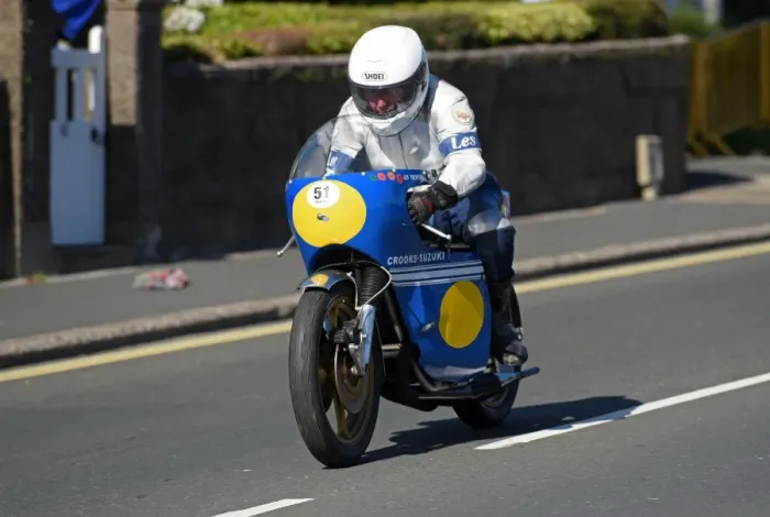 Framed Print : Les Trotter (Crooks Seeley Suzuki) 2016 Classic TT Lap Framed Print : Les Trotter (Crooks Seeley Suzuki) 2016 Classic TT Lap