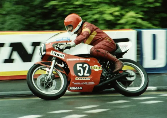 Framed Print : Les Trotter (Suzuki) 1980 Formula Three TT