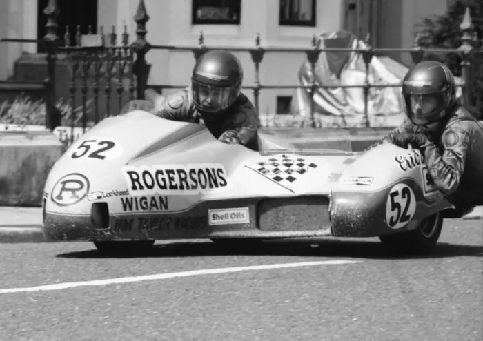 Framed Print : Leslie Hurst & Eric Amman (Suzuki) 1986 Sidecar TT Framed Print : Leslie Hurst & Eric Amman (Suzuki) 1986 Sidecar TT