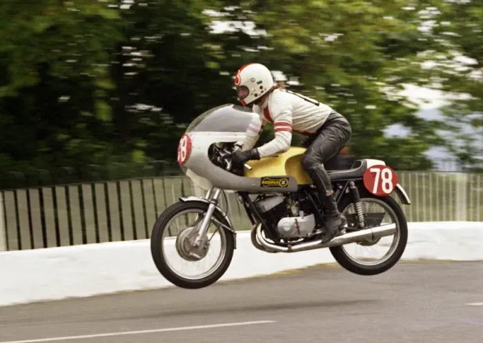 Framed Print : Lindsay Porter (Benelli) 1974 Production TT Framed Print : Lindsay Porter (Benelli) 1974 Production TT