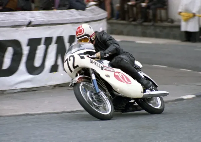 Framed Print : Lindsay Porter (Suzuki) 1971 Production TT Framed Print : Lindsay Porter (Suzuki) 1971 Production TT