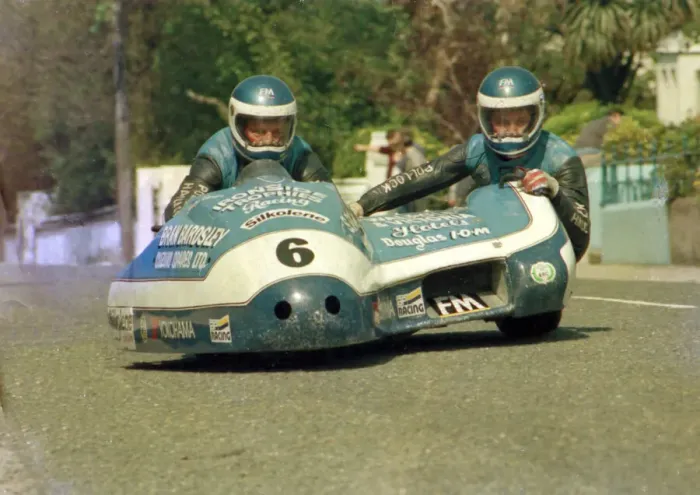 Framed Print : Lowry Burton & Pat Cushnahan (Yamaha) 1986 Sidecar TT Framed Print : Lowry Burton & Pat Cushnahan (Yamaha) 1986 Sidecar TT