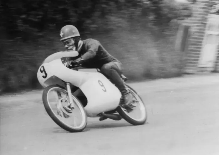 Framed Print : Luigi Taveri (Kreidler) 1964 50cc TT Framed Print : Luigi Taveri (Kreidler) 1964 50cc TT