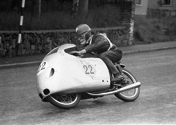 Luigi Taveri (MV) 1955 Lightweight TT