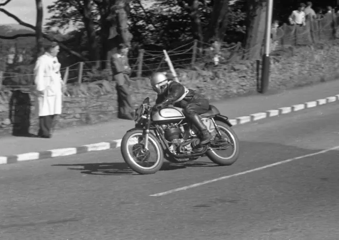 Framed Print : M Redford (Norton) 1958 Junior Manx Grand Prix Framed Print : M Redford (Norton) 1958 Junior Manx Grand Prix