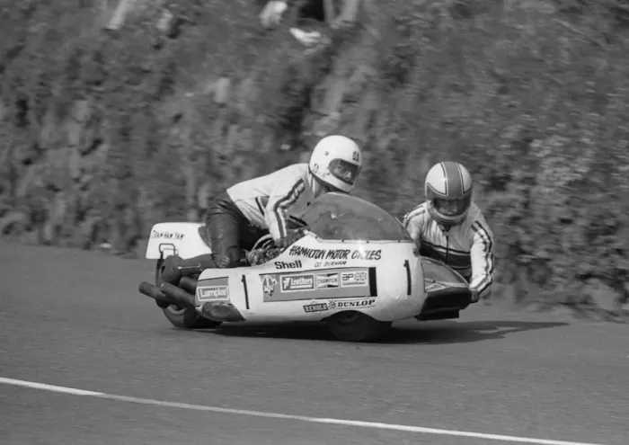 Framed Print : Mac Hobson / Stuart Collins (Suzuki) 1977 Sidecar TT Framed Print : Mac Hobson / Stuart Collins (Suzuki) 1977 Sidecar TT