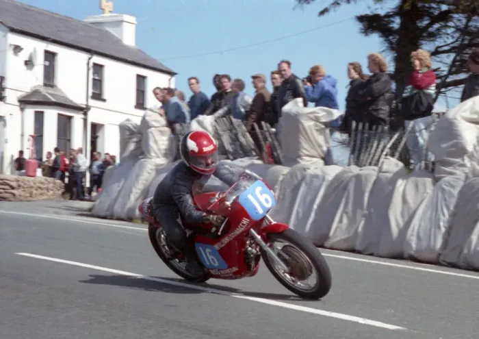 Framed Print : Mal Kirwan (Aermacchi) 1990 Junior Classic Manx Grand Prix Framed Print : Mal Kirwan (Aermacchi) 1990 Junior Classic Manx Grand Prix