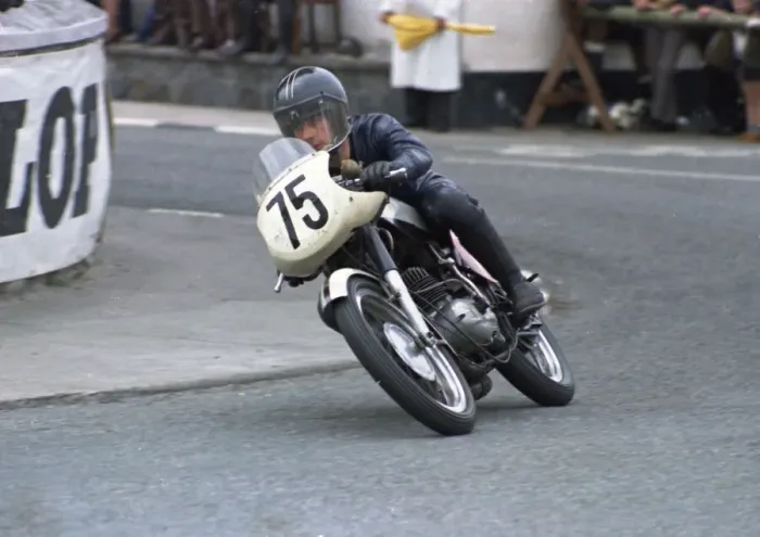 Framed Print : Mal Kirwan (Bultaco) 1971 Production TT Framed Print : Mal Kirwan (Bultaco) 1971 Production TT
