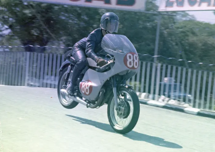 Framed Print : Mal Kirwan (Bultaco) 1972 Production TT Framed Print : Mal Kirwan (Bultaco) 1972 Production TT