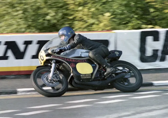Framed Print : Mal Kirwan (Sarronset Yamaha) 1978 Senior TT Framed Print : Mal Kirwan (Sarronset Yamaha) 1978 Senior TT