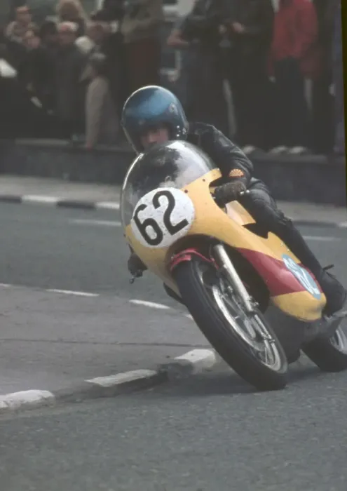Framed Print : Mal Kirwan (Yamaha) 1973 Junior Manx Grand Prix Framed Print : Mal Kirwan (Yamaha) 1973 Junior Manx Grand Prix