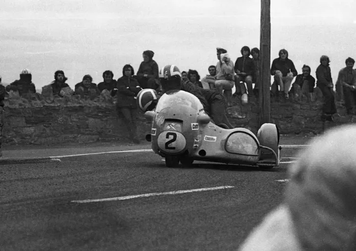 Framed Print : Mal White & Phil Oliver (Trifly Weslake) 1974 Southern 100 Framed Print : Mal White & Phil Oliver (Trifly Weslake) 1974 Southern 100