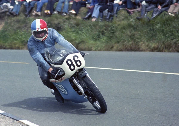 Malcolm Lucas (BeeBee Norton) 1974 Junior TT