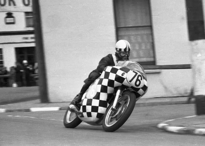 Framed Print : Malcolm McGarrity (Norton) 1963 Junior Manx Grand Prix Framed Print : Malcolm McGarrity (Norton) 1963 Junior Manx Grand Prix