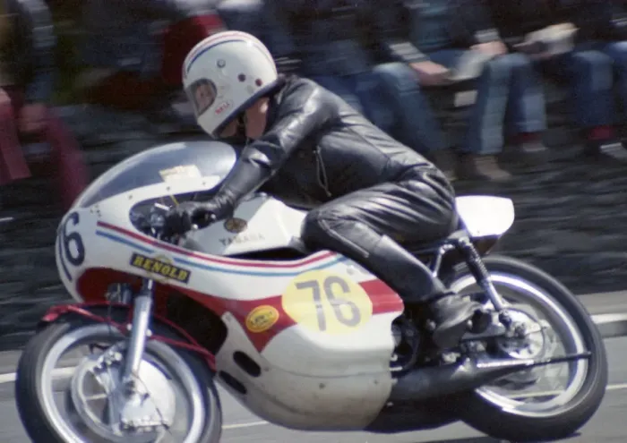 Framed Print : Malcolm Moffat (Yamaha) 1974 Senior TT