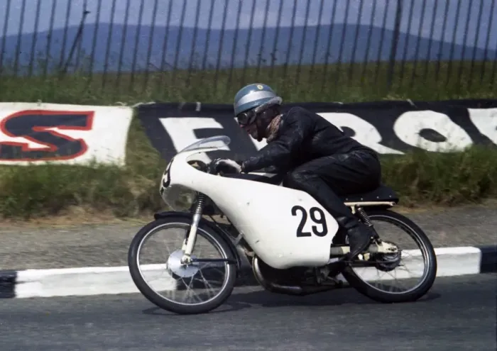 Framed Print : Malcolm Worsley (Itom) 1967 50cc TT Framed Print : Malcolm Worsley (Itom) 1967 50cc TT