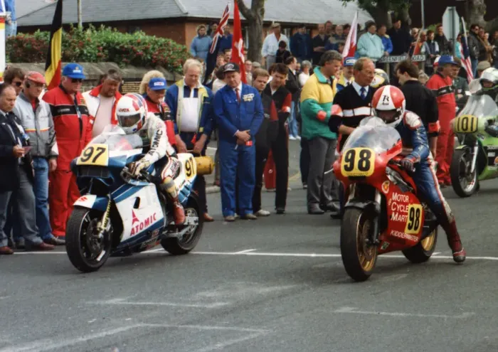 Framed Print : Manfred Stengl (Suzuki) and Tony Rutter (Ducati) 1989 Senior TT Framed Print : Manfred Stengl (Suzuki) and Tony Rutter (Ducati) 1989 Senior TT