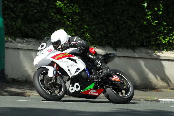 Framed Print : Marc Colvin (Kawasaki) 2016 Junior Manx Grand Prix