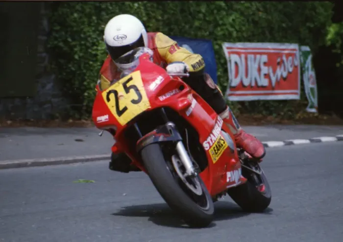 Framed Print : Marc Flynn (Honda) 1994 Supersport 600 TT Framed Print : Marc Flynn (Honda) 1994 Supersport 600 TT