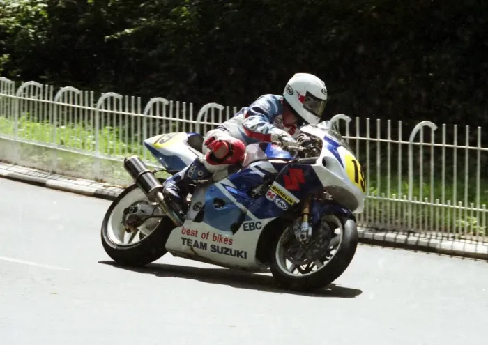Framed Print : Marc Flynn (Suzuki) 1998 Senior TT Framed Print : Marc Flynn (Suzuki) 1998 Senior TT