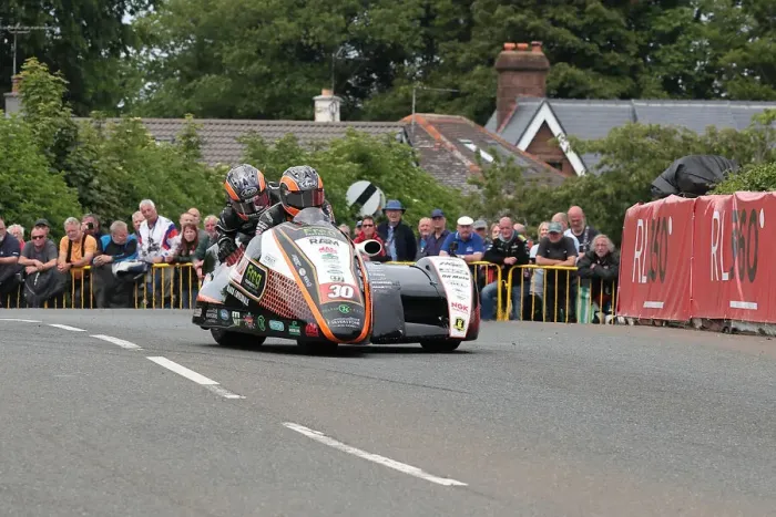 Framed Print : Maria Costello MBE & Vicky Cooke (Kawasaki LCR) 2022 Sidecar TT Framed Print : Maria Costello MBE & Vicky Cooke (Kawasaki LCR) 2022 Sidecar TT