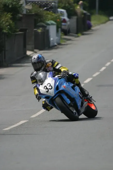 Framed Print : Mark Buckley (Suzuki) 2007 Superbike TT Framed Print : Mark Buckley (Suzuki) 2007 Superbike TT